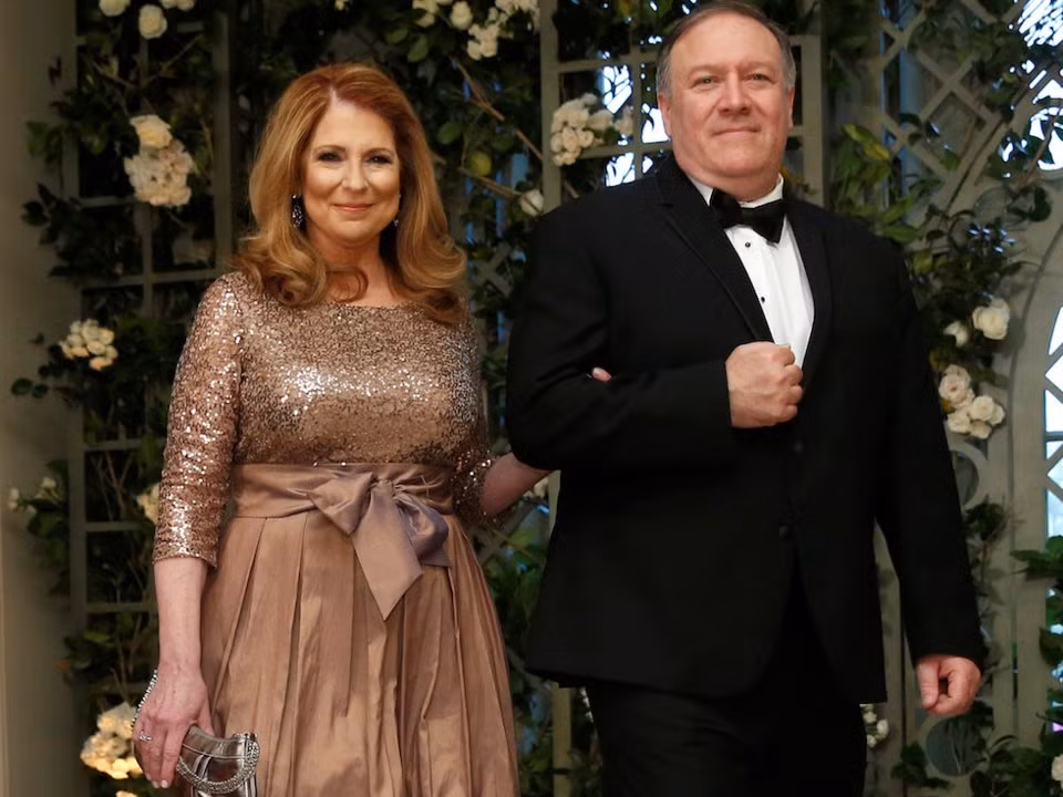 Giám đốc CIA Mike Pompeo và phu nhân, Susan. Ảnh: BI.