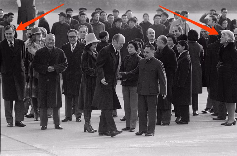 Trong thời gian sống ở Trung Quốc khi ông George được bổ nhiệm làm Đại sứ Mỹ tại Trung Quốc dưới thời Tổng thống Gerald Ford, vợ chồng ông thường cùng nhau đạp xe và khám phá ngôi nhà mới của họ.