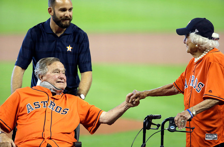 Ông George thường dành những lời nói yêu thương, ngọt ngào dành cho vợ.