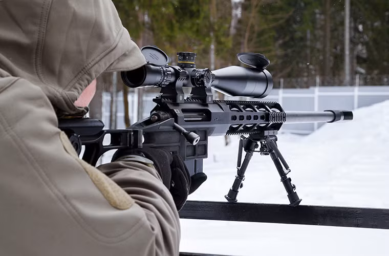 DXL-3 sử dụng đạn Lapua Magnum .338, cho phép xạ thủ có thể bắn trúng mục tiêu ở khoảng cách xa tới 1.800 mét. Ảnh: lobaevarms.com.