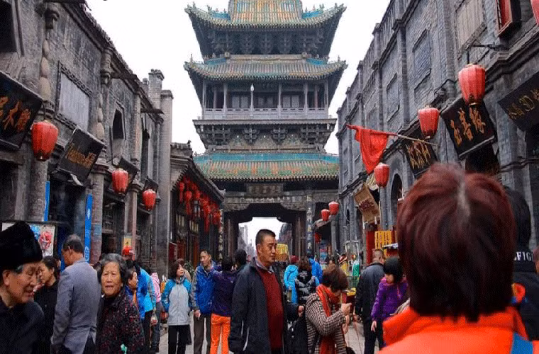 Đất nước Trung Quốc rộng lớn nhưng chỉ có duy nhất một múi giờ.