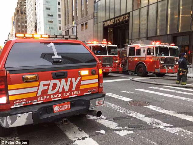 Toan canh chay du doi tai Thap Trump cua Tong thong My-Hinh-8