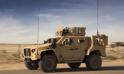 Xe tác chiến JLTV trong buổi buổi chạy thử nghiệm. Ảnh: Bộ Quốc phòng Mỹ.
