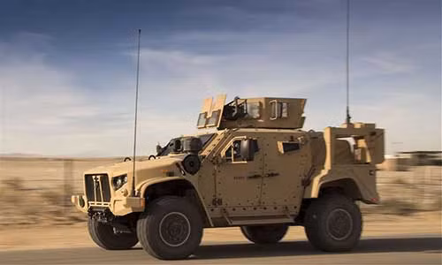 Xe tác chiến JLTV trong buổi buổi chạy thử nghiệm. Ảnh: Bộ Quốc phòng Mỹ.