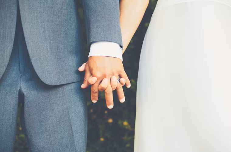 Các cặp đôi ở Los Angeles, bang California, tiêu tốn 44.142 cho đám cưới.