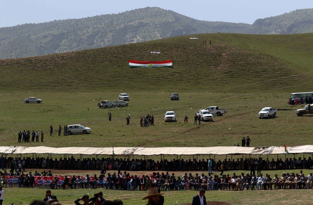Nguồn tin cho hay, lễ hội văn hóa của người Kurd năm 2018 được tổ chức tại Maqlub bởi hầu hết những người tham gia đến từ bộ lạc Omeri.