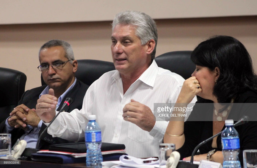 Ông Diaz-Canel tốt nghiệp Đại học Trung ương Las Villas năm 1982 và có bằng kỹ sư điện tử. Khi đó, ông gia nhập các Lực lượng Vũ trang Cách mạng Cuba. Ảnh: Getty Images.