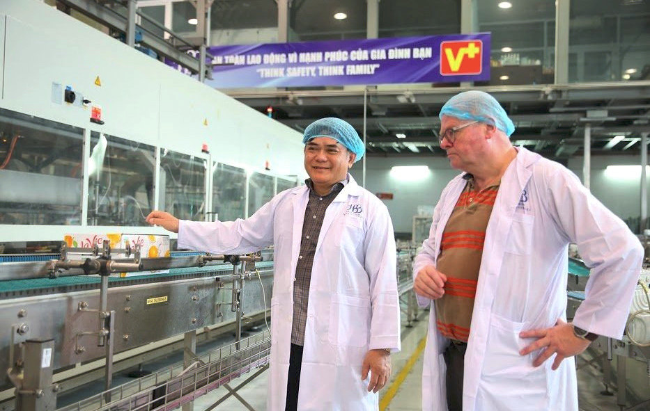 Lỗ 4 năm liên tiếp, Công ty Đường Man nợ trái phiếu chồng chất Lo 4 nam lien tiep, Cong ty Duong Man no trai phieu chong chat