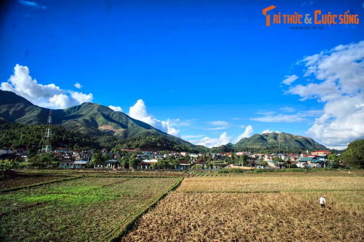 Một góc thị trấn Tuần Giáo, huyện lỵ của huyện Tuần Giáo.