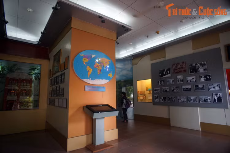 Theo thống kê, Bảo tàng đã đón tiếp hàng chục triệu lượt khách tham quan từ khắp nơi trong nước và khách quốc tế. Đặc biệt, đã có hàng trăm đoàn nguyên thủ quốc gia và cán bộ cao cấp các nước đến thăm viếng, tìm hiểu nghiên cứu về Chủ tịch Hồ Chí Minh.