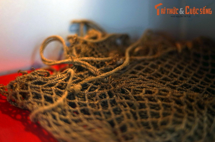 Túi lưới đựng cơm Chủ tịch Hồ Chí Minh sử dụng ở chiến khu Việt Bắc.