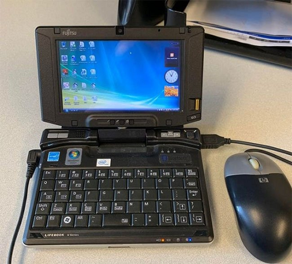 Máy tính xách tay mini này có thể là mặt hàng cổ đáng giá cả mớ tiền.