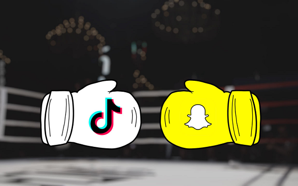 Người dùng có thể truy cập Spotlight bằng cách nhấn vào biểu tượng phát video ở dưới cùng bên phải màn hình khi mở Snapchat.