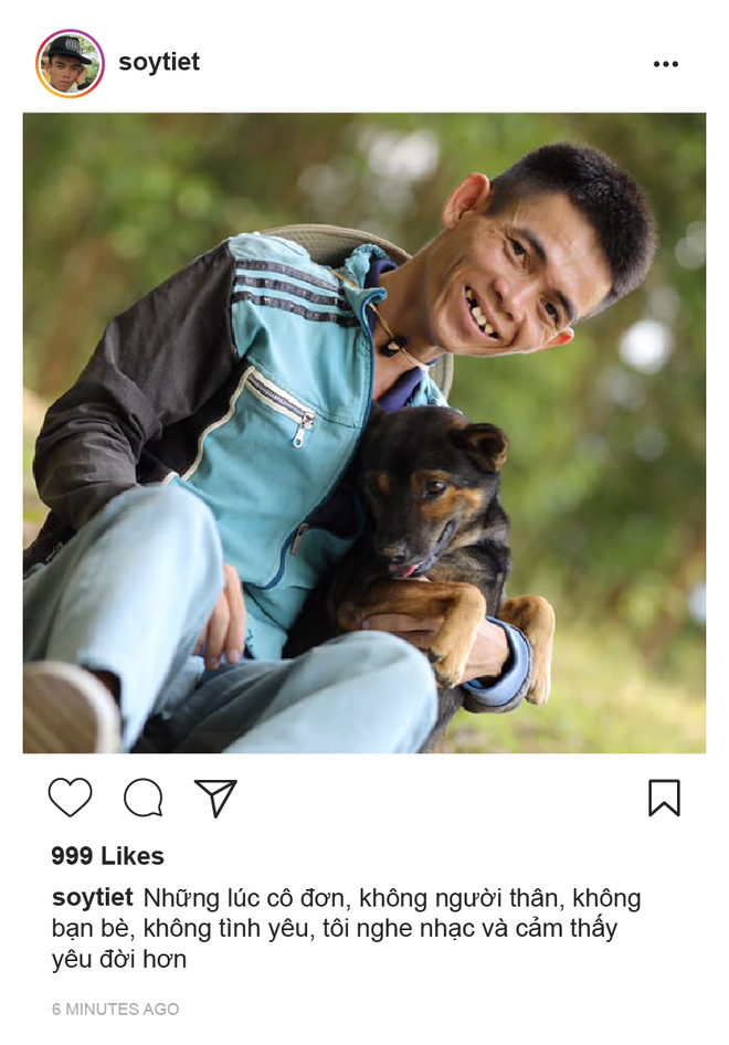 Thấy hai anh em quá đáng thương nên 2 người họ hàng đã lần lượt nhận nuôi 2 anh em (bác trai nuôi anh còn bác gái nuôi người em gái). Đến năm 2000, Sô Y Tiết vào trại mồ côi rồi đến năm 2006, bị chẩn đoán bị viêm phổi mãn tính cấp, di chứng vẫn còn ảnh hưởng đến sức khỏe của anh ngày hôm nay.