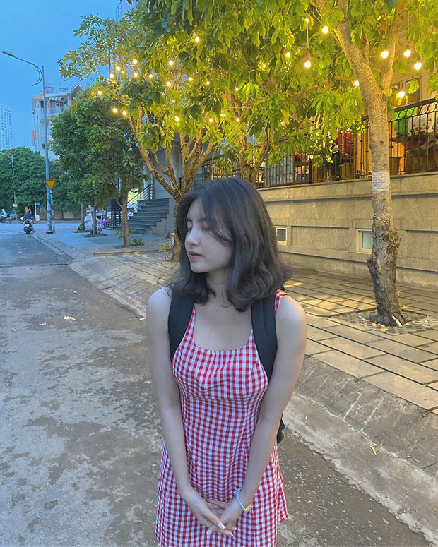 Lai Bâng - Huyền Trang luôn khiến nhiều người ngưỡng mộ với tình yêu bình dị, nhẹ nhàng của mình.