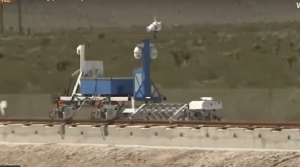 Và dự định rằng họ sẽ hoàn thiện chuyến tàu siêu tốc này vào năm 2024.