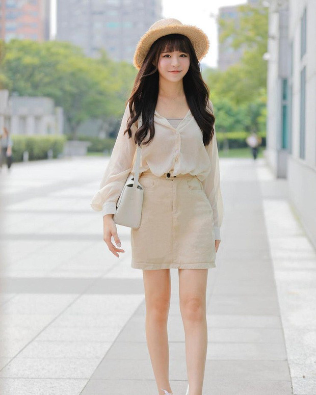 Nhờ những show diễn này đã giúp cô dễ dàng chiếm được cảm tình của khán giả và càng giúp Yuan Yuan nổi tiếng.