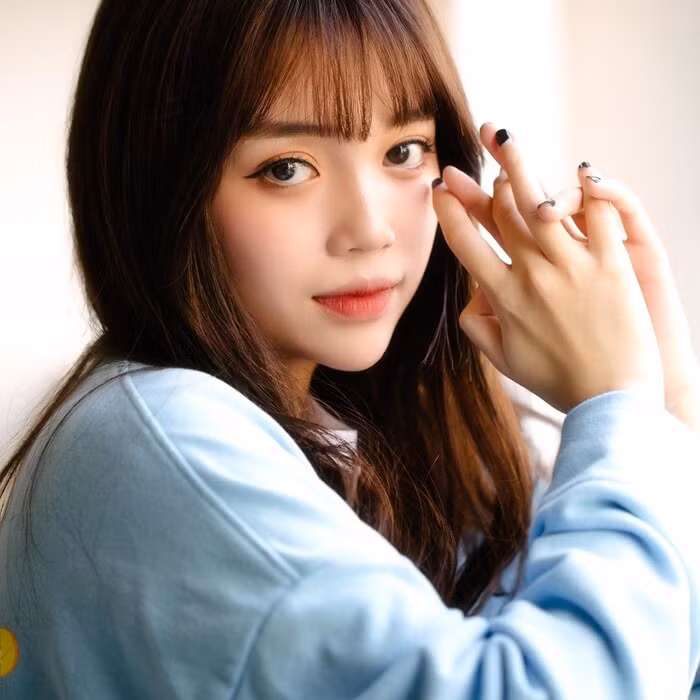 Tin đồn thất thiệt cho rằng Linh Ngọc Đàm cặp kè đại gia