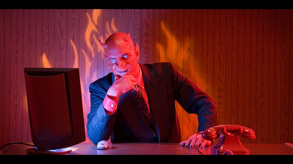 Khi chuyển đoạn mã ấy thành chữ, nó có nghĩa là "chết". Không ai biết người tạo ra số điện thoại này hay nó tới từ đâu, liên lạc với cái gì, đã tồn tại bao lâu.