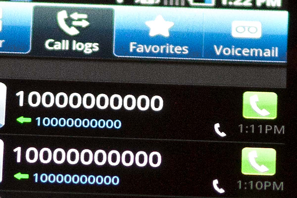 1-000-000-0000 – Nếu không chia sẻ nó, bạn sẽ chết: Nếu gọi vào số này, bạn sẽ nghe thấy một người đàn ông bảo mình rằng nếu không gọi thêm 15 người khác để thuyết phục họ gọi vào số điện thoại bị nguyền rủa, bạn sẽ chết. Đây được cho là số điện thoại bị nguyền rủa.