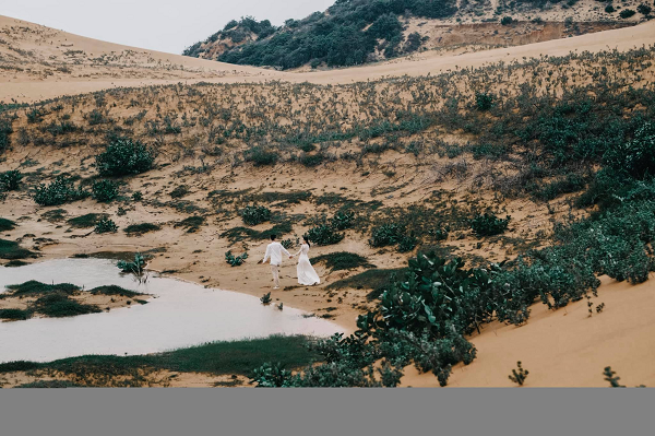 Cuối năm 2018, Chim Sẻ Đi Nắng gây xôn xao cộng đồng khi hoàn tất thủ tục sỡ hữu chiếc xế hộp mang thương hiệu Mazda 6.