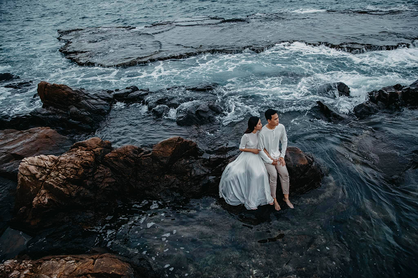 Chia sẻ trên sóng truyền hình, Chim Sẻ từng giải thích về cái tên của mình: “Đó là một cái tên hồi trẻ em ngẫu nhiên đặt ra. Hình ảnh con Chim Sẻ dễ thương, nhỏ nhắn nên em thích hình ảnh đó. Còn Đi Nắng là ám chỉ sự tự do, thoải mái giữa bầu trời”.