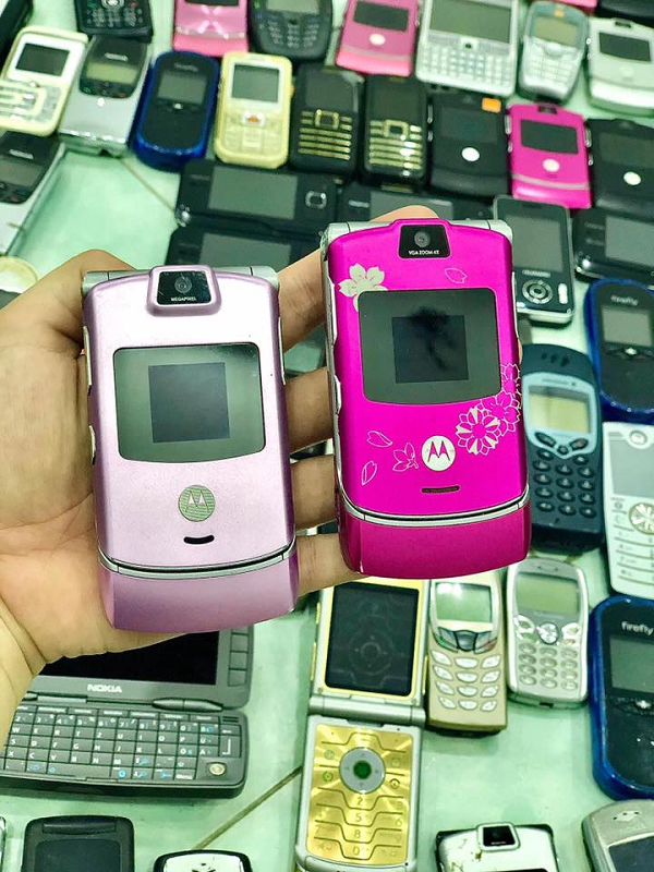 V3i - Chiếc điện thoại của những quý cô đẳng cấp.