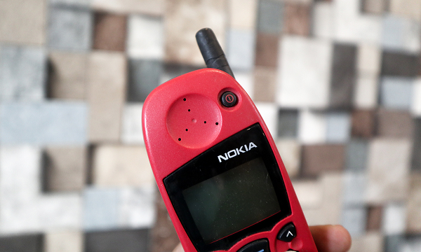 Các mẫu Nokia 5110 được sưu tầm đều nguyên vẹn, đa phần còn đầy đủ hộp và phụ kiện, cũng như miếng dán màn hình. Chúng đều hoạt động bình thường.