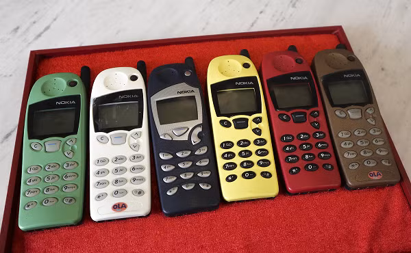 Tại Việt Nam một nữ dân chơi điện thoại cổ cũng đã từng khoe bộ sưu tập 6 mẫu Nokia 5110 với màu sắc khác nhau.