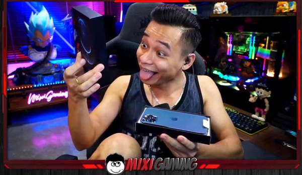 Đến cái vỏ hộp cũng phải ngắm thật kĩ.