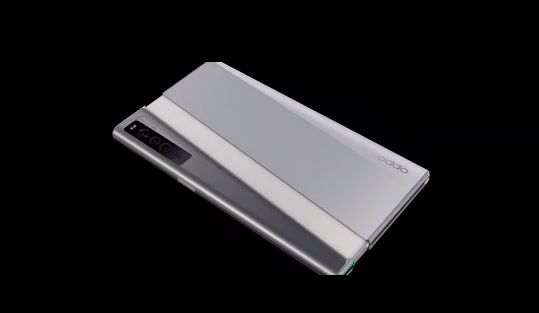 Trong khi dự án Explorer Project vẫn còn đang trong quá trình phát triển, thì OPPO đã vượt mặt LG để ra mắt chiếc smartphone có màn hình cuộn của mình. Được giới thiệu tại sự kiện INNO Day 2020, chiếc smartphone có tên là OPPO X 2021.