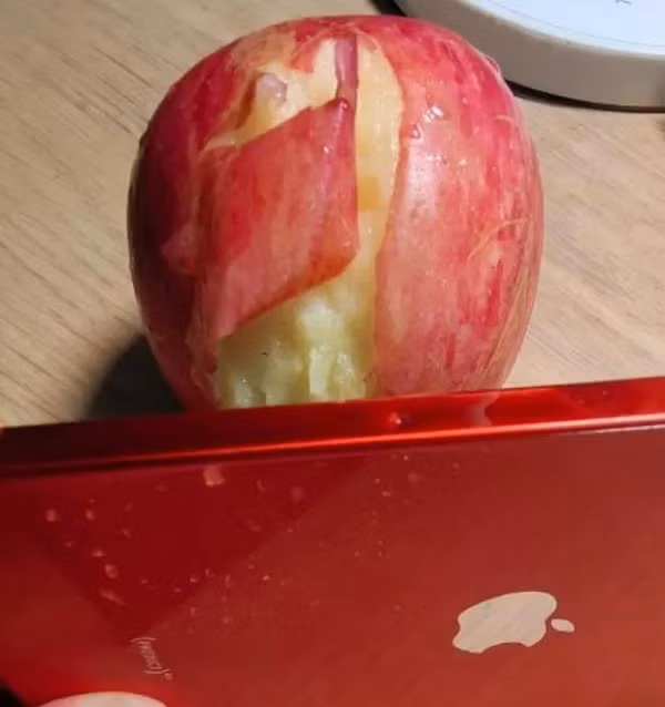 Nhiều người vẫn cho rằng đây chỉ là chiêu trò gây chú ý của một cư dân mạng nào đó không có cơ sở.