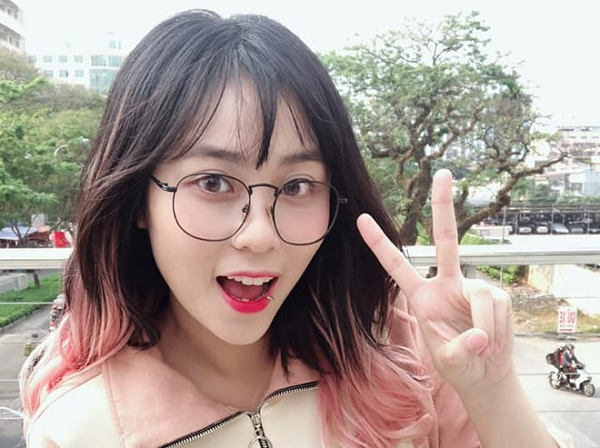 Misthy là nữ streamer nổi tiếng của làng eSports Việt Nam. Cô được nhiều người biết đến qua các tựa game như Liên Minh Huyền Thoại, Liên Quân, PUBG, PUBG Mobile. Trang mạng xã hội chính thức của Misthy có đến hơn 5 triệu người theo dõi.