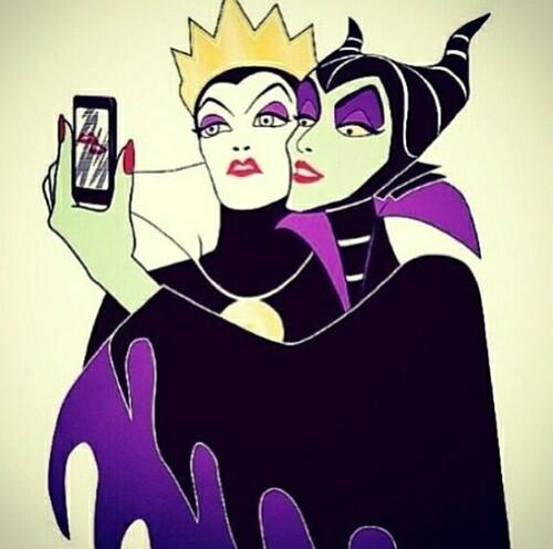 Nhân vật phản diện cũng cần cập nhật ảnh facebook chứ nhỉ.