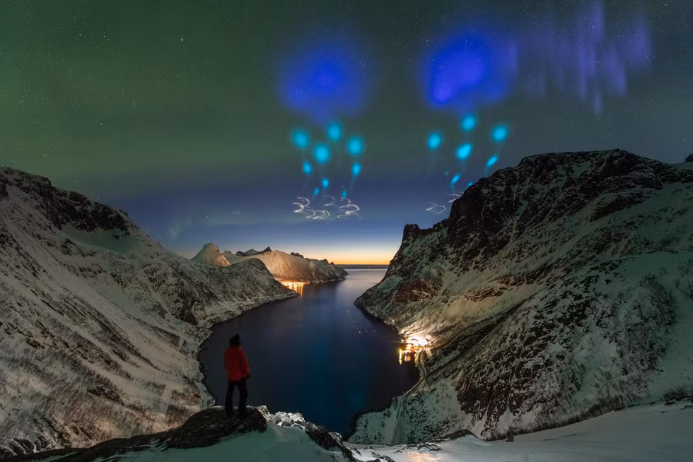 Bức ảnh Con người và không gian do Yang Sutie chụp tại một fio (vịnh hẹp) ở Na Uy.