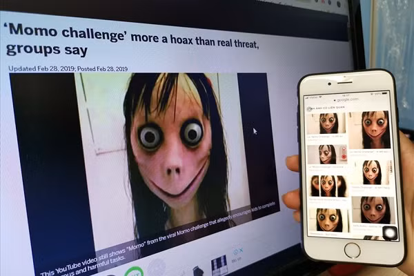 Cổ áo cháu đang mặc trên người thì móc trên móc treo quần áo của nhà vệ sinh. Sau khi cháu L. được đưa ra khỏi nhà vệ sinh thì đã ngưng thở. Gia đình đưa cháu đi cấp cứu nhưng đã tử vong trước đó.