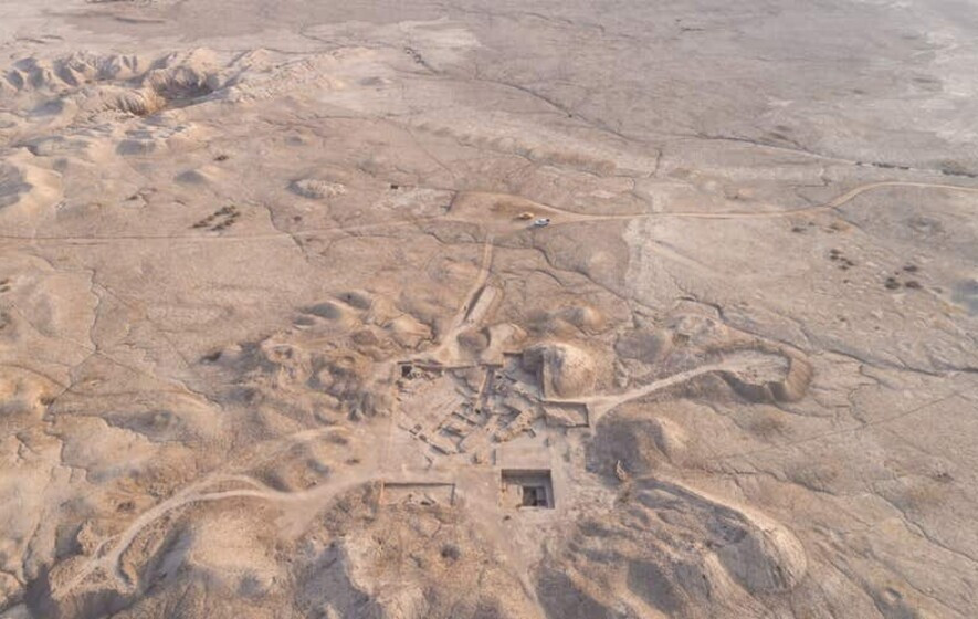 Một nhóm các nhà khảo cổ học đã phát hiện ra phần còn lại của một cung điện và đền thờ của người Sumer ở thành phố cổ Girsu có niên đại ít nhất 4.500 năm. Phát hiện này hứa hẹn sẽ giúp các chuyên gia giải mã bí ẩn về nền văn minh lâu đời nhất thế giới.