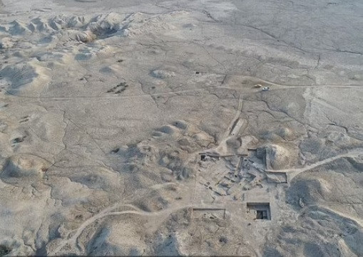 Tiến sĩ Sebastien Rey, người phụ trách khu vực Mesopotamia cổ đại và giám đốc Dự án Girsu cho hay cung điện 4.500 năm tuổi mới phát hiện có thể nắm giữ "chìa khóa" quan trọng để giải mã thêm những thông tin về Sumer - một trong những nền văn minh lâu đời nhất thế giới.