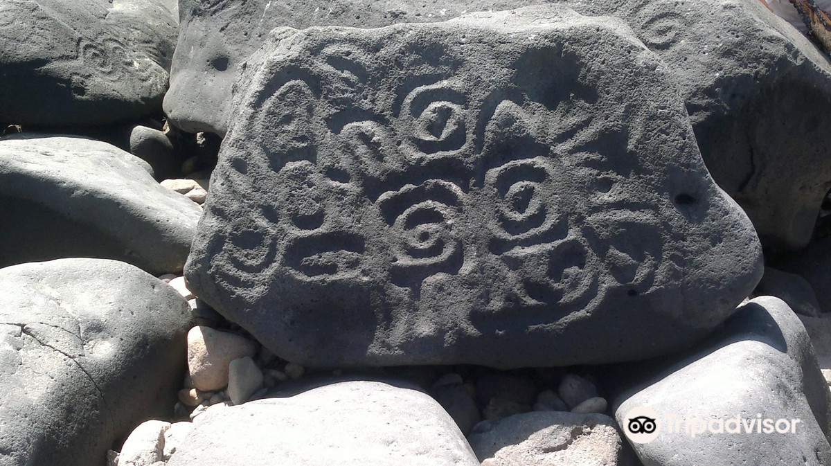 Theo các chuyên gia, những Sinaloa petroglyphs có niên đại vào khoảng năm 1000 trước Công nguyên - 300 trước Công nguyên. Hiện họ chưa thể tìm ra ai là người tạo ra chúng, mục đích là gì.