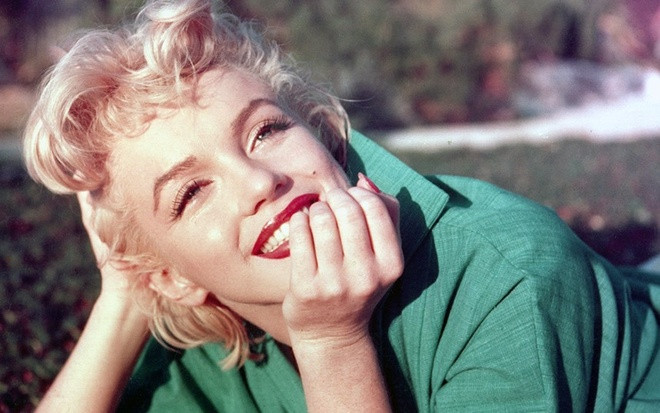 Viên kim cương Moon of Baroda được cho là đã khiến 3 người phụ nữ xinh đẹp, quyền lực qua đời trong bi kịch là: hoàng hậu Pháp Marie Antoinette, con gái của Nữ hoàng Áo - công chúa Maria Theresa và Marilyn Monroe.