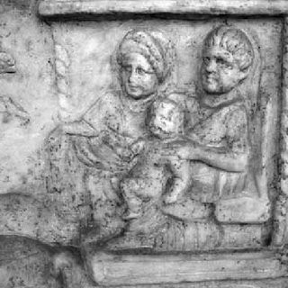 Theo ông Soren, đặt đá ở trong miệng hoặc trên cơ thể trẻ em có thể có mục đích ngăn chặn mầm bệnh thoát ra khỏi tử thi và giúp bảo vệ cộng đồng khỏi căn bệnh sốt rét.