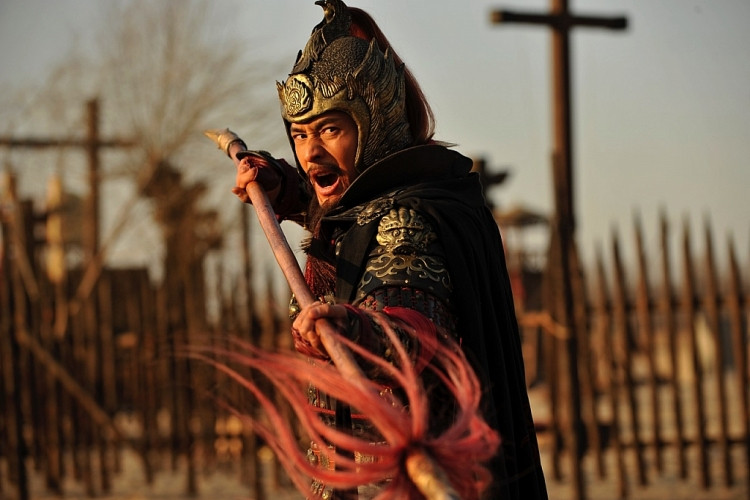 Sau khi quân Tống hành quân 500 dặm đến Tương Châu, Nhạc Phi không vội vàng khai chiến ngay với quân địch. Thay vào đó, ông dùng mưu kế phòng thủ nghiêm ngặt trước rồi cử một nhóm binh sĩ đi do thám tình hình quân địch.