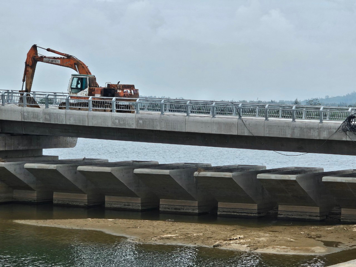 Thế nhưng đến nay, sau hơn 4 năm thi công, dự án vẫn dang dở và được gia hạn tiến độ hoàn thành đến năm 2024.