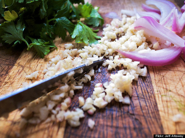 Thot nhua - do dung nha bep chua nhieu nguy co ve suc khoe-Hinh-3