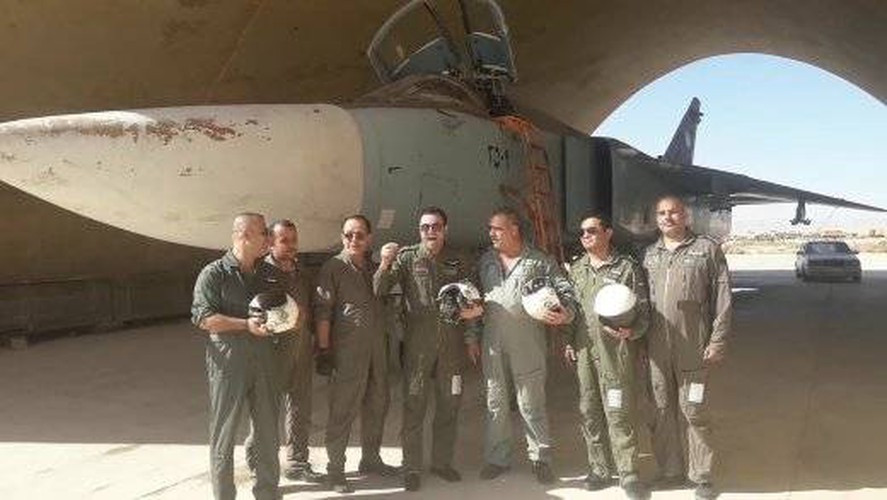Trong biên chế không quân Syria có một số máy bay ném bom tiền tuyến Su-24MK (phiên bản xuất khẩu của Su-24M) được quốc gia Arab này nhập khẩu từ Nga cách đây đã khá lâu.