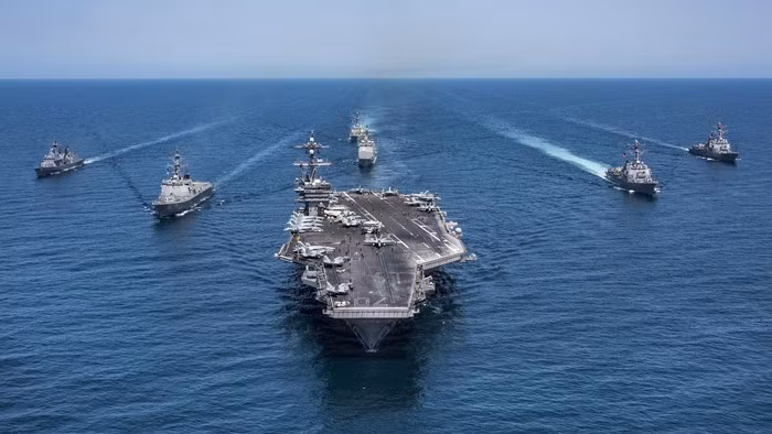 Chuyến thăm Đà Nẵng của tàu sân bay USS Theodore Roosevelt cho thấy, Mỹ đang tiếp tục thực hiện một trong ba mũi nhọn trong chiến lược quân sự của Mỹ ở khu vực châu Á – Thái Bình Dương, bao gồm: Hiện diện thường xuyên của tầu tuần tra hải quân Mỹ, máy bay ném bom chiến lược tầm xa và tự do hoạt động hàng hải.
