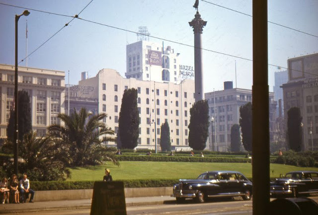 Đường phố San Francisco lúc bấy giờ.