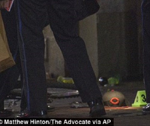 Hien truong xa sung kinh hoang o My, 10 nguoi thuong vong-Hinh-4