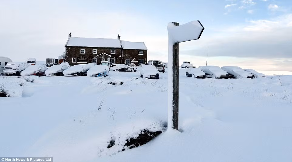 Được biết, đây là quán rượu cao nhất ở nước Anh, nằm ở độ cao 520 mét so với mực nước biển.