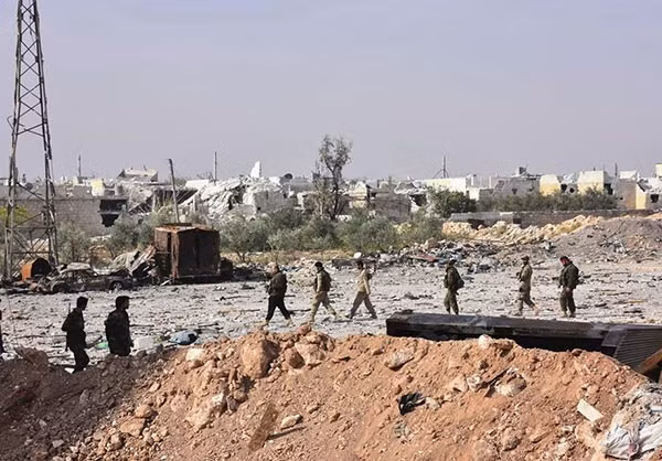 Quan doi Syria giai phong quan Dahiyet al-Assad o tay Aleppo-Hinh-10